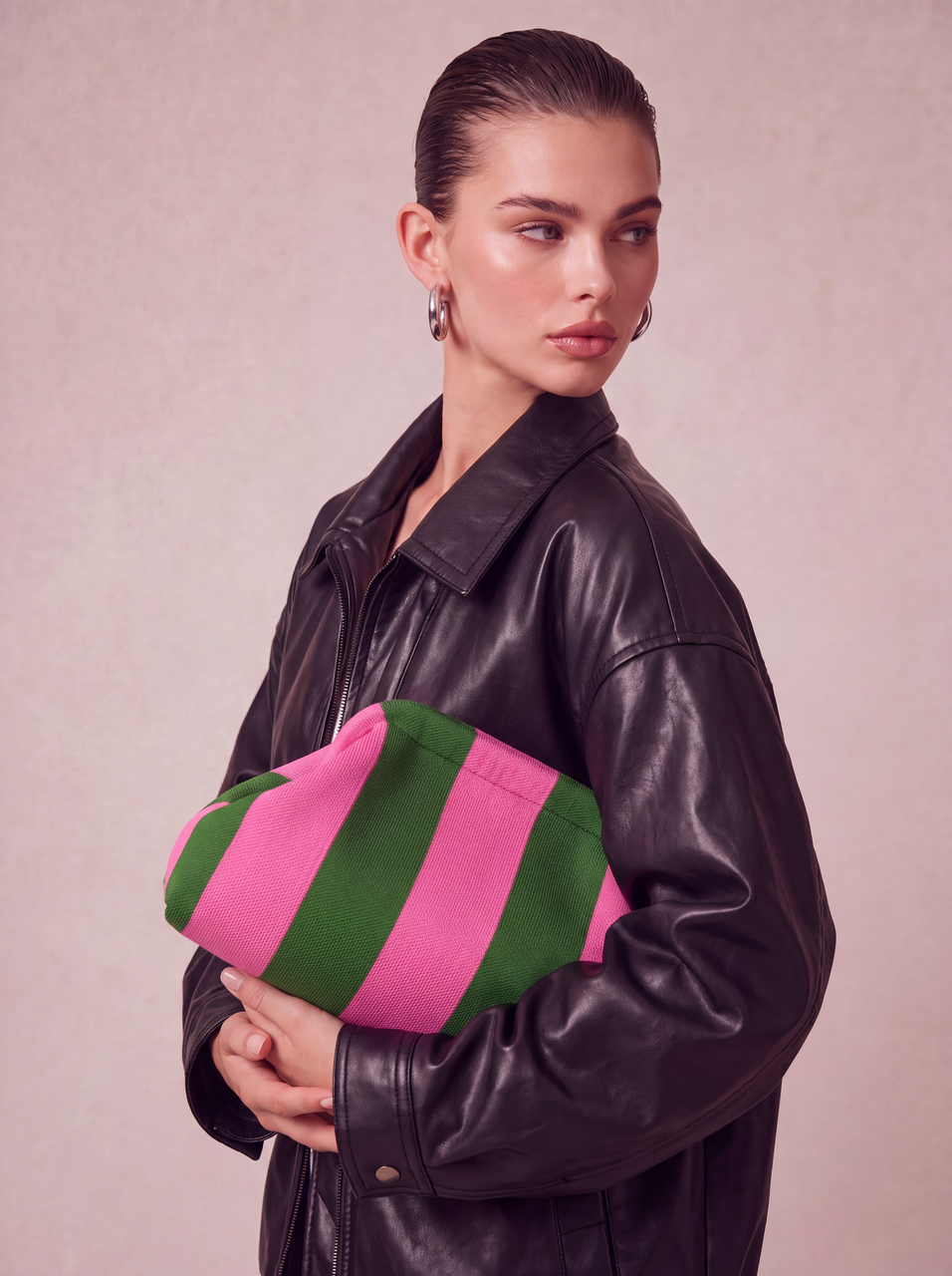 CITY GIRL POUCH - GREEN