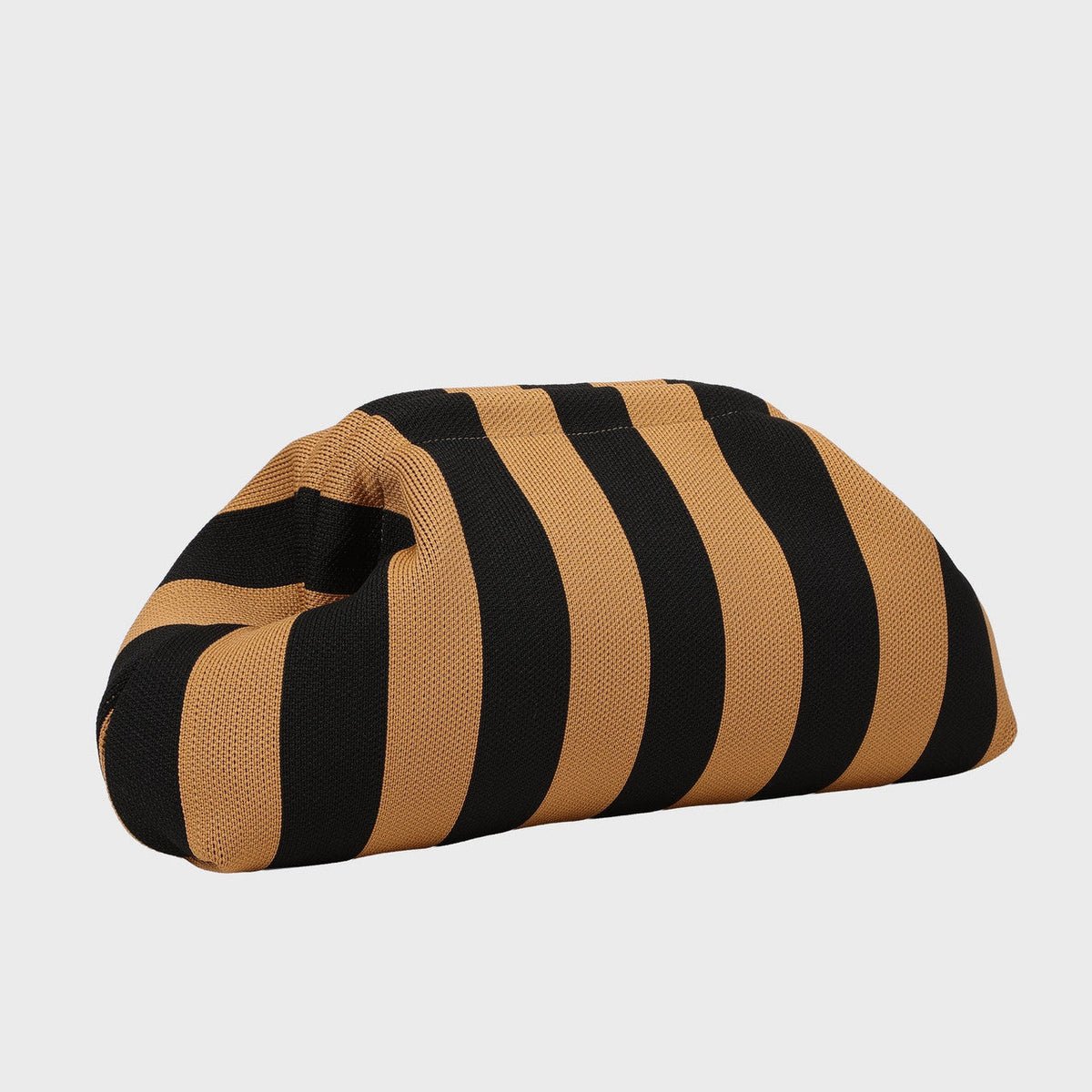 CITY GIRL POUCH - BROWN