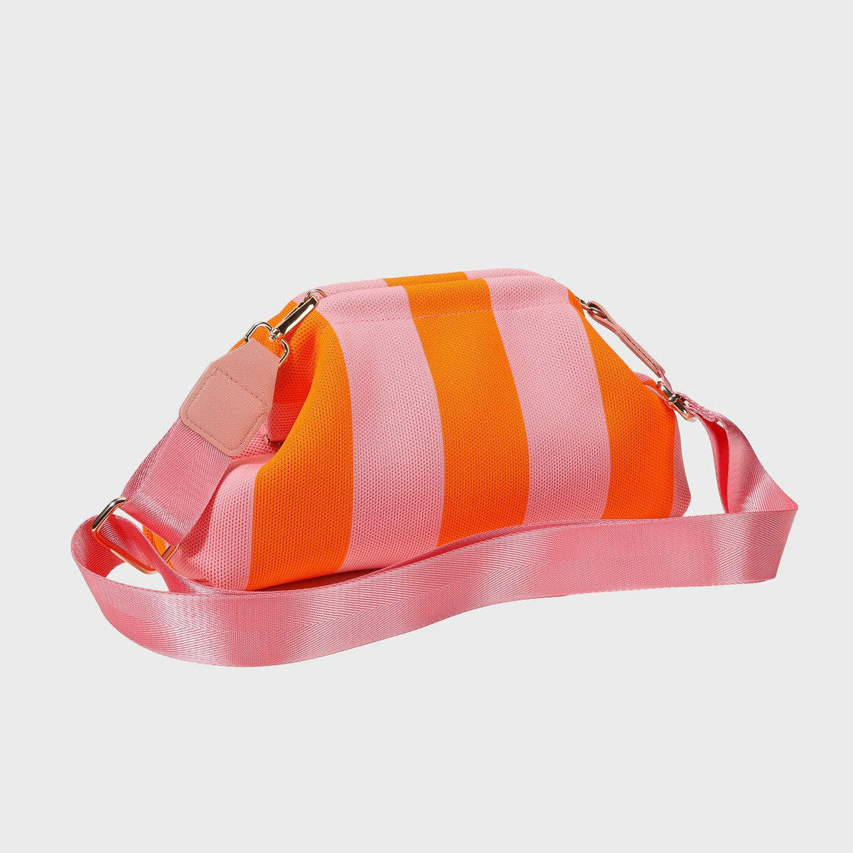 CITY GIRL POUCH + STRAP - PINK