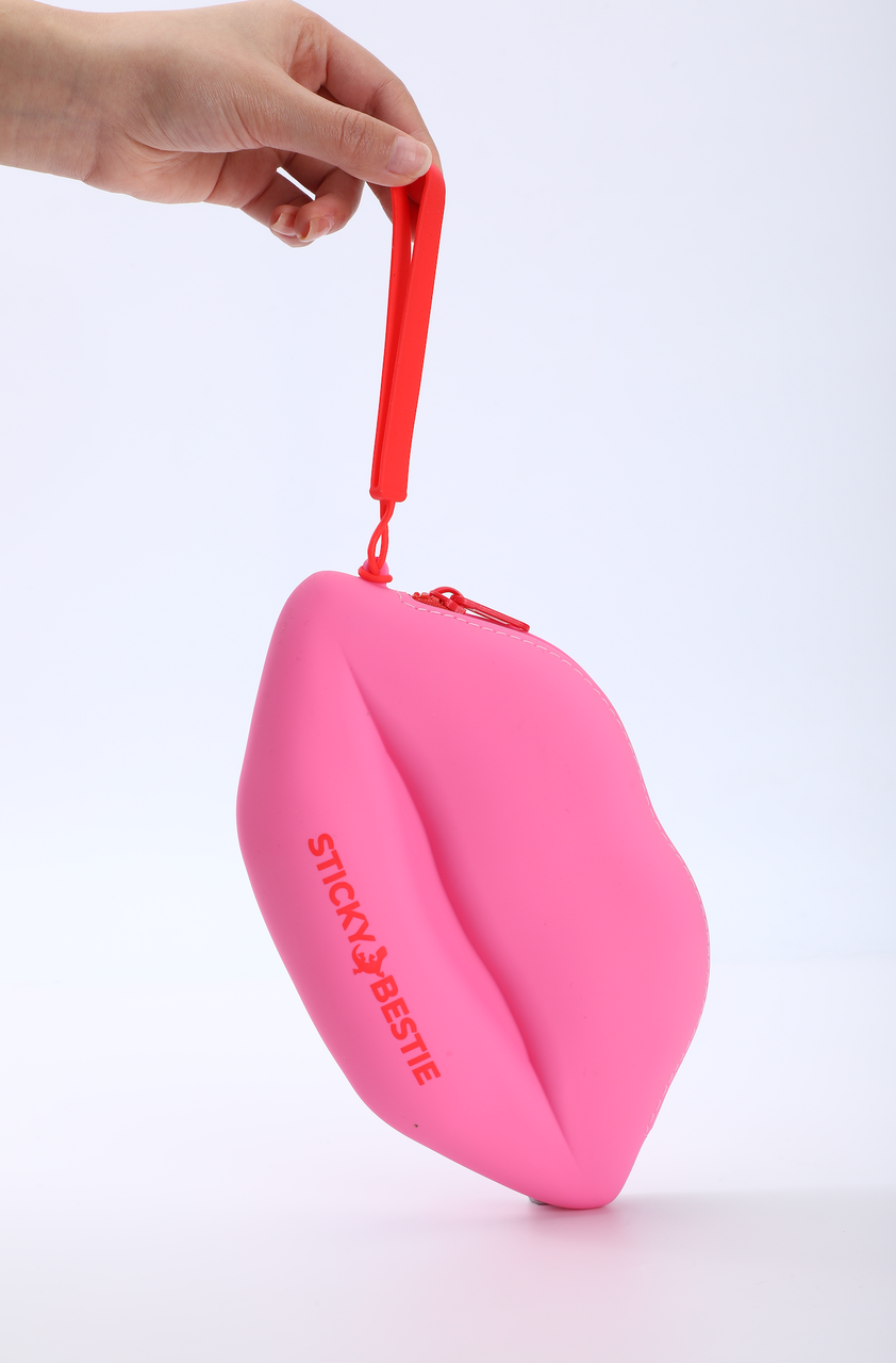 SILICONE LIP POUCH - RED