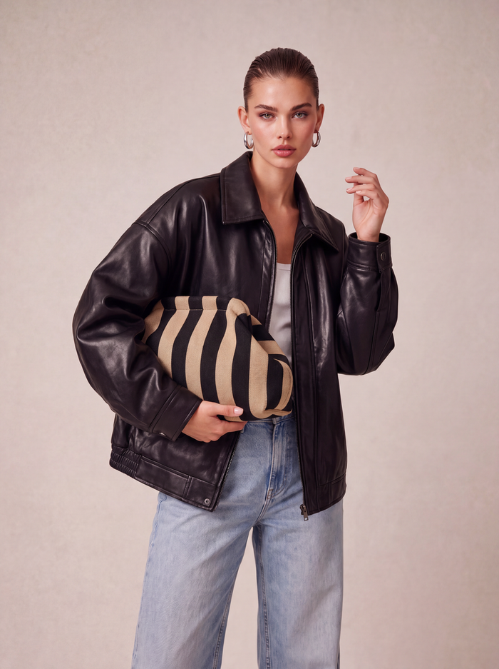 CITY GIRL POUCH - BROWN