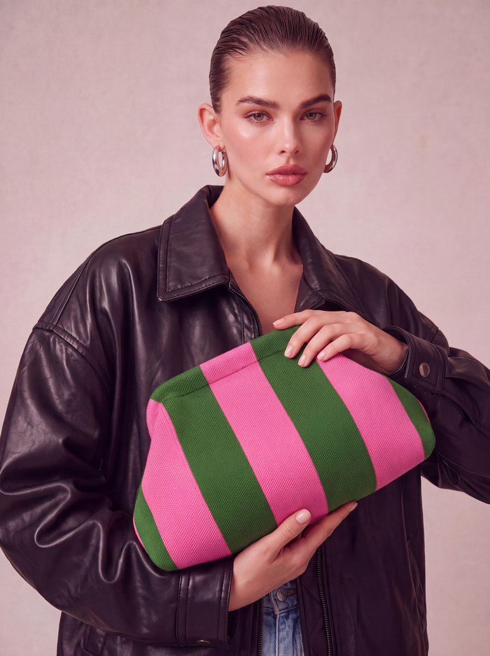 CITY GIRL POUCH - GREEN