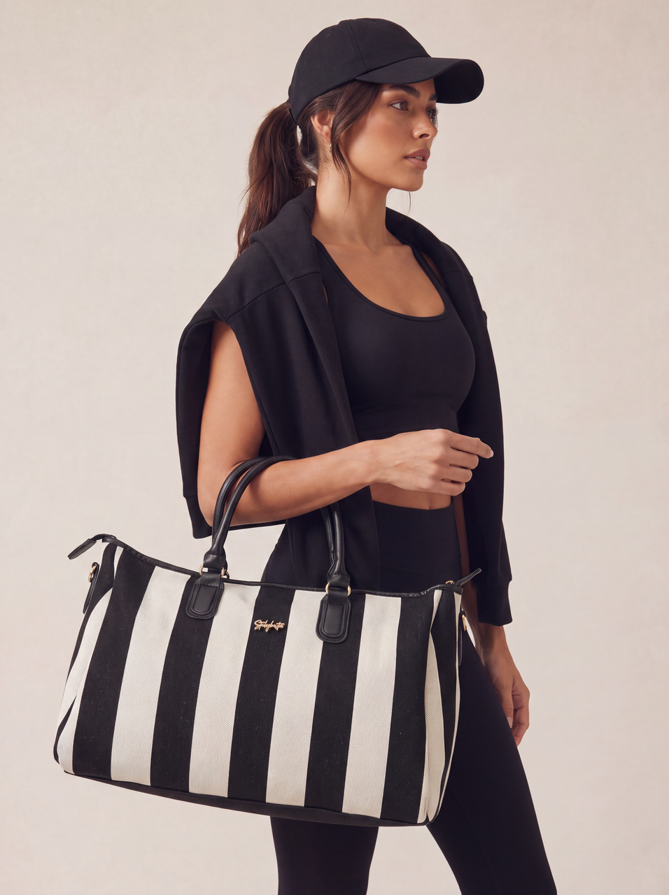 CITY GIRL TRAVEL BAG - BLACK