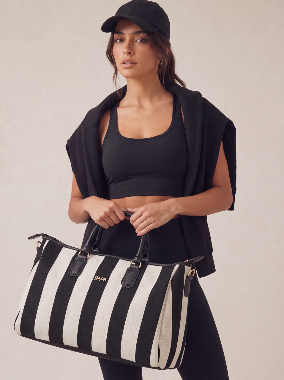 CITY GIRL TRAVEL BAG - BLACK