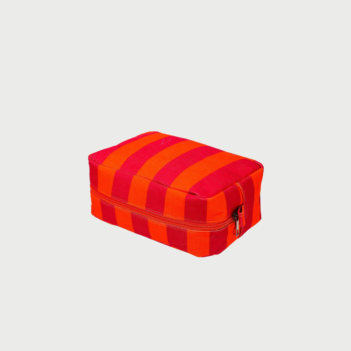 LULA TOILETRY BAG - RED