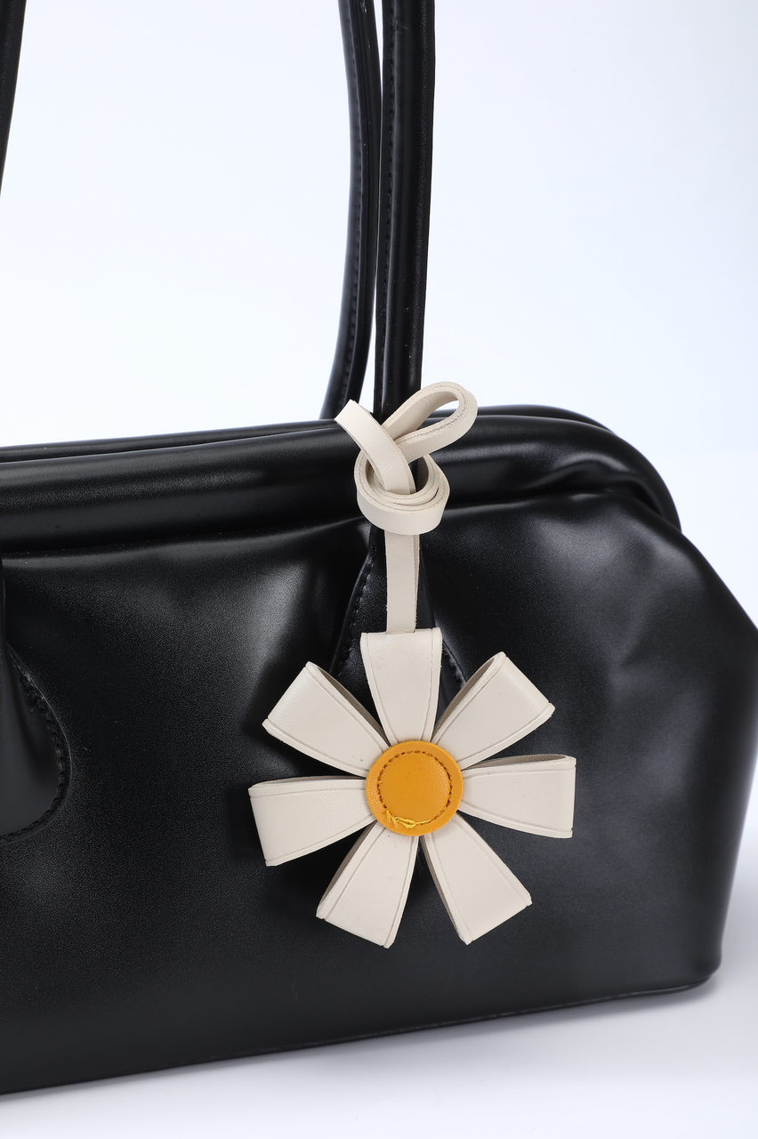 FLOWER CHARM - LIME